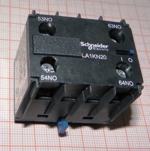 LA1KN20 Styk pomocniczy