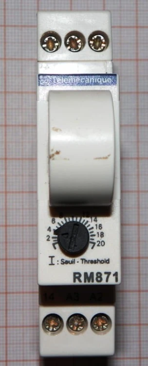 01b66b2b381aeef568104697563c74f3