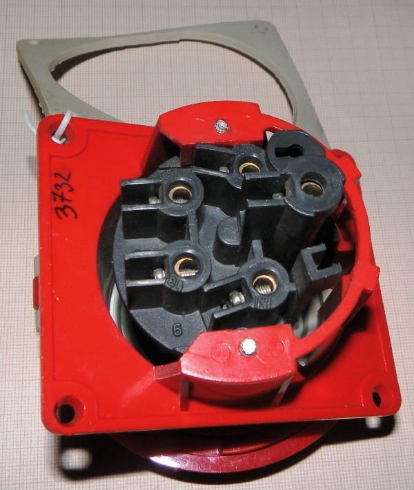 6c533da743292bb8f378f3982975889c
