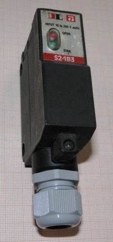 521