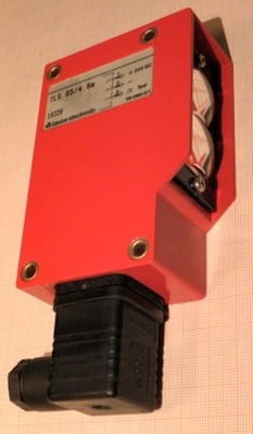 557