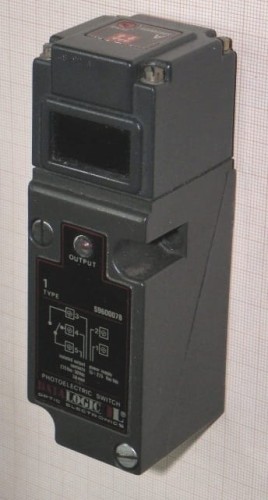 749